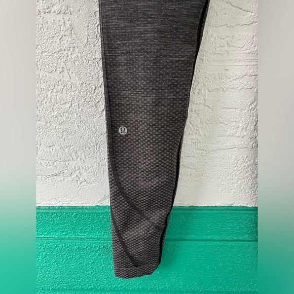 Lululemon Leggings Ready To Run Tight *Evanescent 26” Lunar Rock/Black Size 4 - Picture 8 of 11